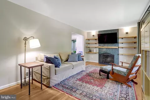 Living - 5510 Kings Park Dr, Springfield, VA 22151 photo 1 of 2