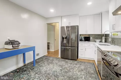Kitchen - 5510 Kings Park Dr, Springfield, VA 22151 photo 2 of 5