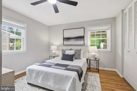 Bedroom - 7113 Hadlow Ct, Springfield, VA 22152 photo 3 of 6