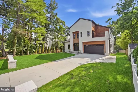 6405 Olmi Landrith Dr, Alexandria, VA 22307