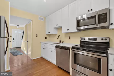 Entry Way - 7734 Brandeis Way, Springfield, VA 22153 photo 2 of 2
