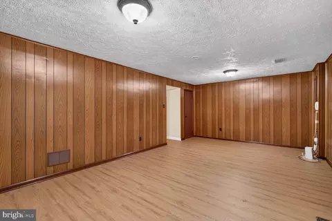 Living - 7734 Brandeis Way, Springfield, VA 22153 photo 2 of 4
