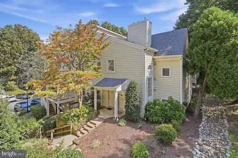 7753 Willow Point Dr #7753, Falls Church, VA 22042