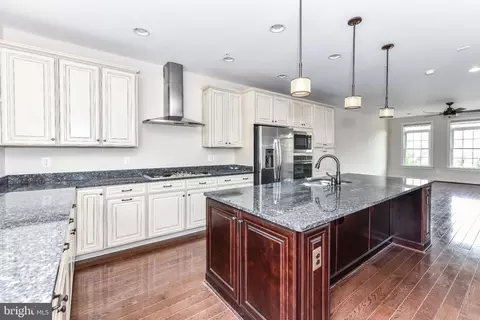 Kitchen - 3160 Yeager Dr, Herndon, VA 20171 photo 4 of 4