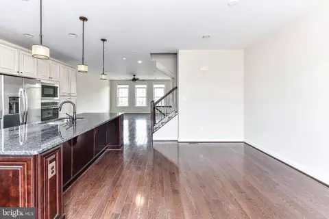 Entry Way - 3160 Yeager Dr, Herndon, VA 20171 photo 5 of 7