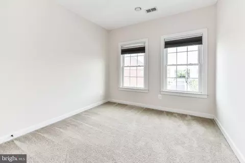 Bedroom - 3160 Yeager Dr, Herndon, VA 20171 photo 3 of 6