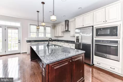 Kitchen - 3160 Yeager Dr, Herndon, VA 20171 photo 2 of 4