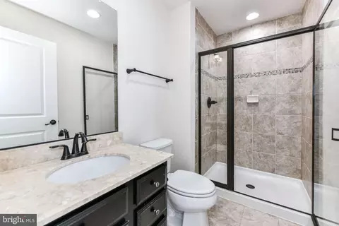 Bath - 3160 Yeager Dr, Herndon, VA 20171 photo 2 of 2