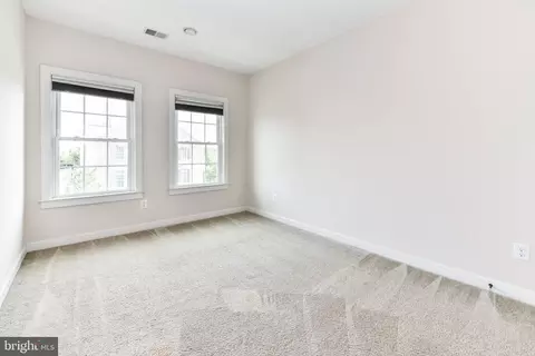Bedroom - 3160 Yeager Dr, Herndon, VA 20171 photo 4 of 6