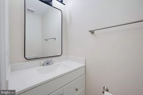 Entry Way - 13447 Elevation Ln, Herndon, VA 20171 photo 4 of 6