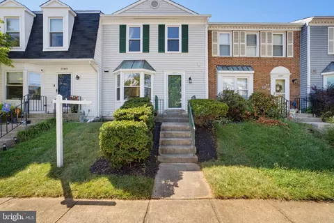 Exterior - 13447 Elevation Ln, Herndon, VA 20171 photo 2 of 8