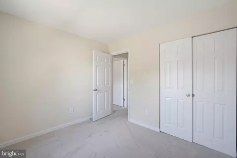 Bedroom - 13447 Elevation Ln, Herndon, VA 20171 photo 3 of 6