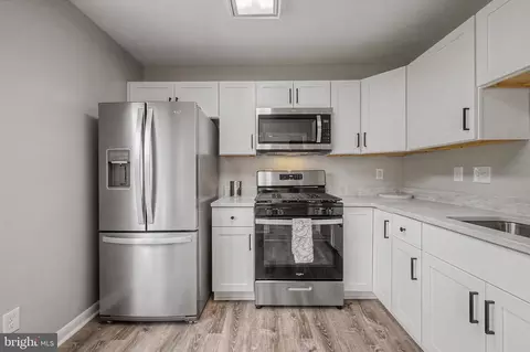 9254 Cardinal Forest Ln #302, Lorton, VA 22079