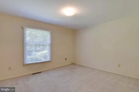 Bedroom - 2025 Post Rd, Vienna, VA 22181 photo 2 of 3