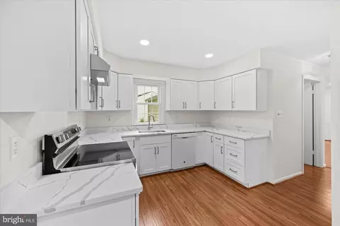 Kitchen - 8617 Etta Dr, Springfield, VA 22152 photo 2 of 2