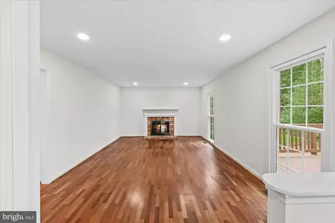 Living - 8617 Etta Dr, Springfield, VA 22152 photo 5 of 7
