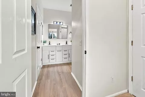 Entry Way - 1600 Spring Gate Dr #2103, Mclean, VA 22102 photo 4 of 6