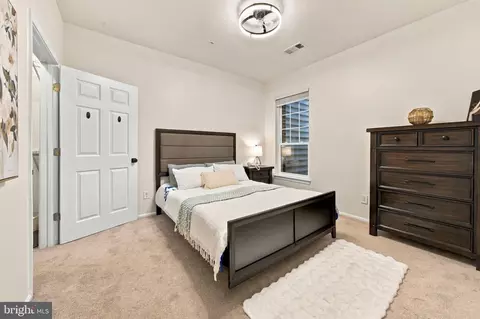 Bedroom - 1600 Spring Gate Dr #2103, Mclean, VA 22102 photo 6 of 9