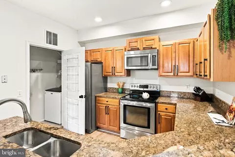 Kitchen - 1600 Spring Gate Dr #2103, Mclean, VA 22102 photo 2 of 2