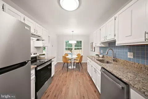 Kitchen - 8627 Pin Oak Dr, Springfield, VA 22153 photo 1 of 4