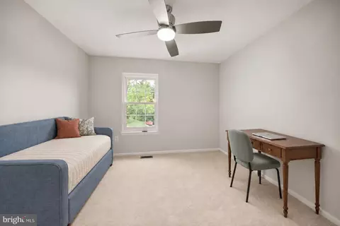 Bedroom - 8627 Pin Oak Dr, Springfield, VA 22153 photo 8 of 12
