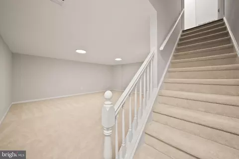 Other - 8627 Pin Oak Dr, Springfield, VA 22153 photo 4 of 10