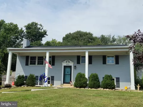 5800 Ashfield Rd, Alexandria, VA 22315