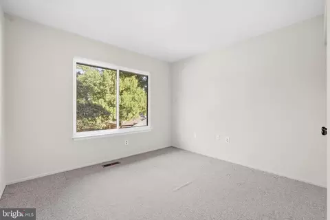 Bedroom - 2165 Cabots Point Ln, Reston, VA 20191 photo 5 of 7