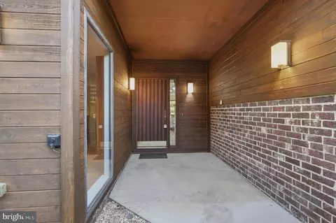 Entry Way - 2165 Cabots Point Ln, Reston, VA 20191 photo 1 of 3