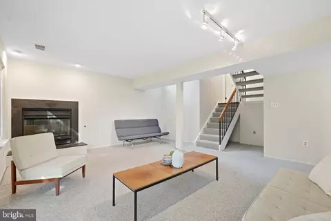 Living - 2165 Cabots Point Ln, Reston, VA 20191 photo 5 of 6