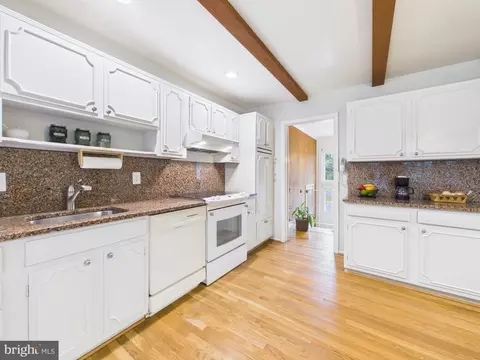 Kitchen - 8714 Old Courthouse Rd, Vienna, VA 22182 photo 1 of 5