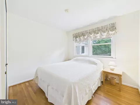 Bedroom - 8714 Old Courthouse Rd, Vienna, VA 22182 photo 5 of 7