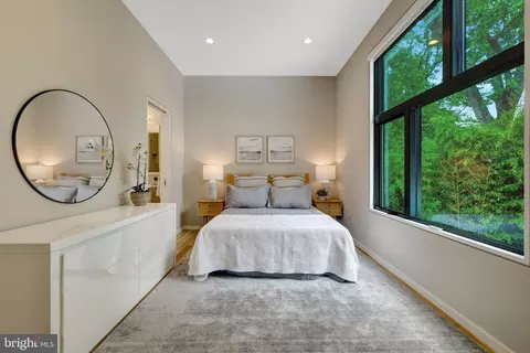 Bedroom - 7815 Old Falls Rd, Mclean, VA 22102 photo 8 of 11