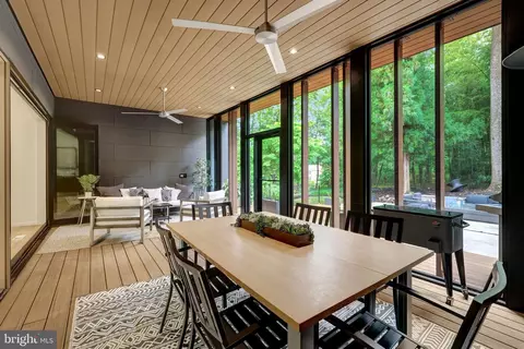 Exterior - 7815 Old Falls Rd, Mclean, VA 22102 photo 7 of 22