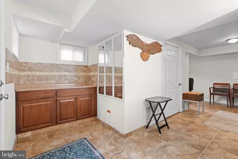 Entry Way - 6213 Thomas Dr, Springfield, VA 22150 photo 8 of 10