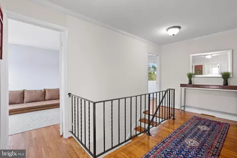 Entry Way - 6213 Thomas Dr, Springfield, VA 22150 photo 6 of 10
