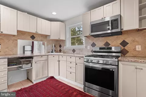 Other - 6213 Thomas Dr, Springfield, VA 22150 photo 4 of 11
