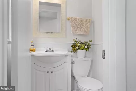 Bath - 6213 Thomas Dr, Springfield, VA 22150 photo 1 of 5