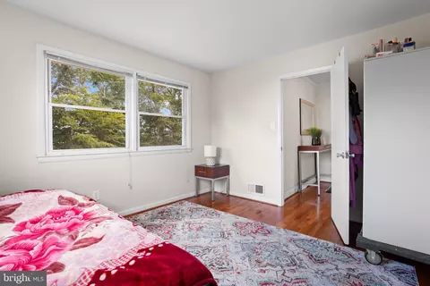 Bedroom - 6213 Thomas Dr, Springfield, VA 22150 photo 1 of 7