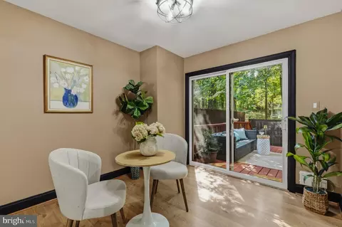 Dining - 2424 Cloudcroft Sq, Reston, VA 20191 photo 1 of 1
