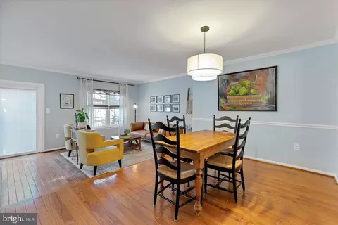 Dining - 7033 Solomon Seal Ct, Springfield, VA 22152 photo 2 of 4
