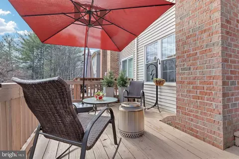 Exterior - 7033 Solomon Seal Ct, Springfield, VA 22152 photo 1 of 8