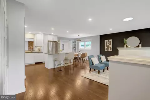 Entry Way - 5419 Charlottesville Rd, Springfield, VA 22151 photo 1 of 1