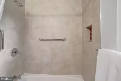 Bath - 5419 Charlottesville Rd, Springfield, VA 22151 photo 2 of 3