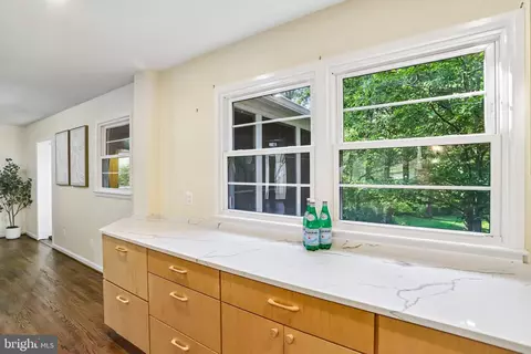 Entry Way - 8403 Greeley Blvd, Springfield, VA 22152 photo 2 of 5