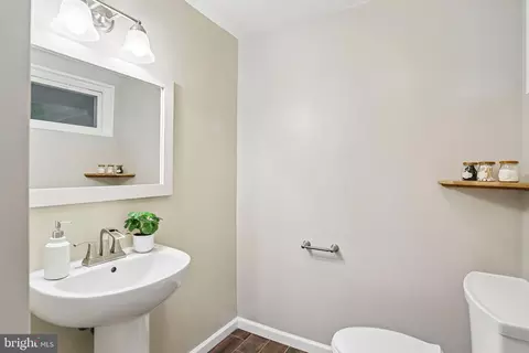 Bath - 8403 Greeley Blvd, Springfield, VA 22152 photo 2 of 7