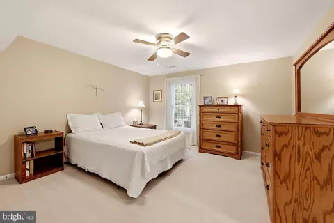 Bedroom - 9008 Advantage Ct, Burke, VA 22015 photo 8 of 10