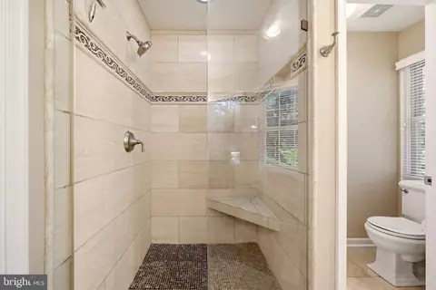 Bath - 9008 Advantage Ct, Burke, VA 22015 photo 4 of 6
