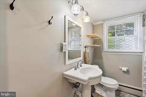 Bath - 6112 Fox Hill St, Springfield, VA 22150 photo 2 of 2