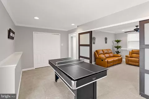 Entry Way - 2592 Viking Dr, Herndon, VA 20171 photo 6 of 9